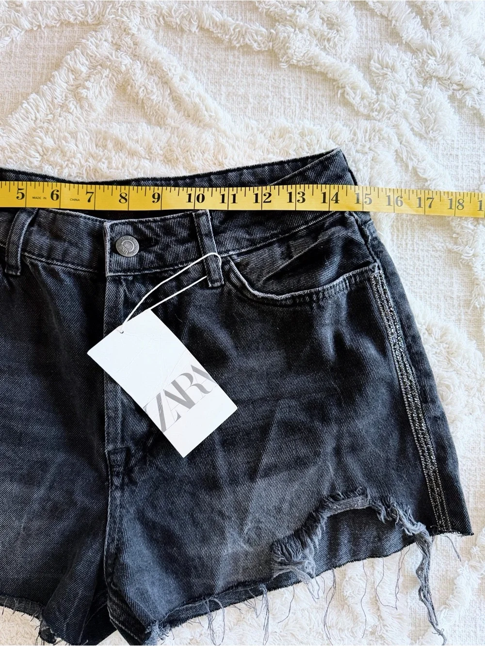 Zara NWT Black Distressed Denim Moto Shorts Size 6 Raw Hem Studded Sides